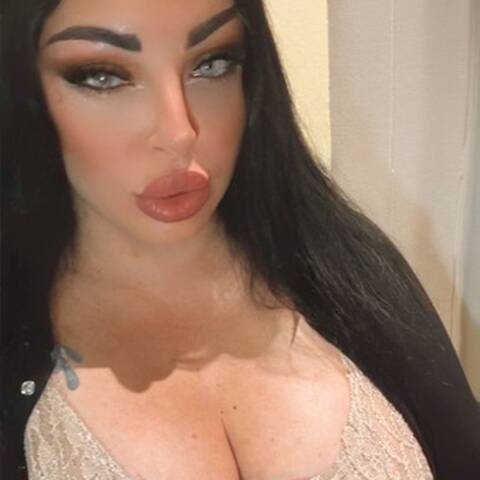 Public Photo of VenusVelvet
